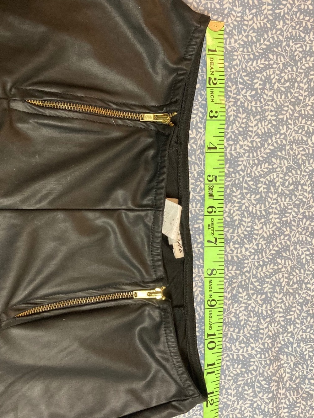 Faux Leather Hot Pants Short Shorts Black Size Small - Picture 5 of 11